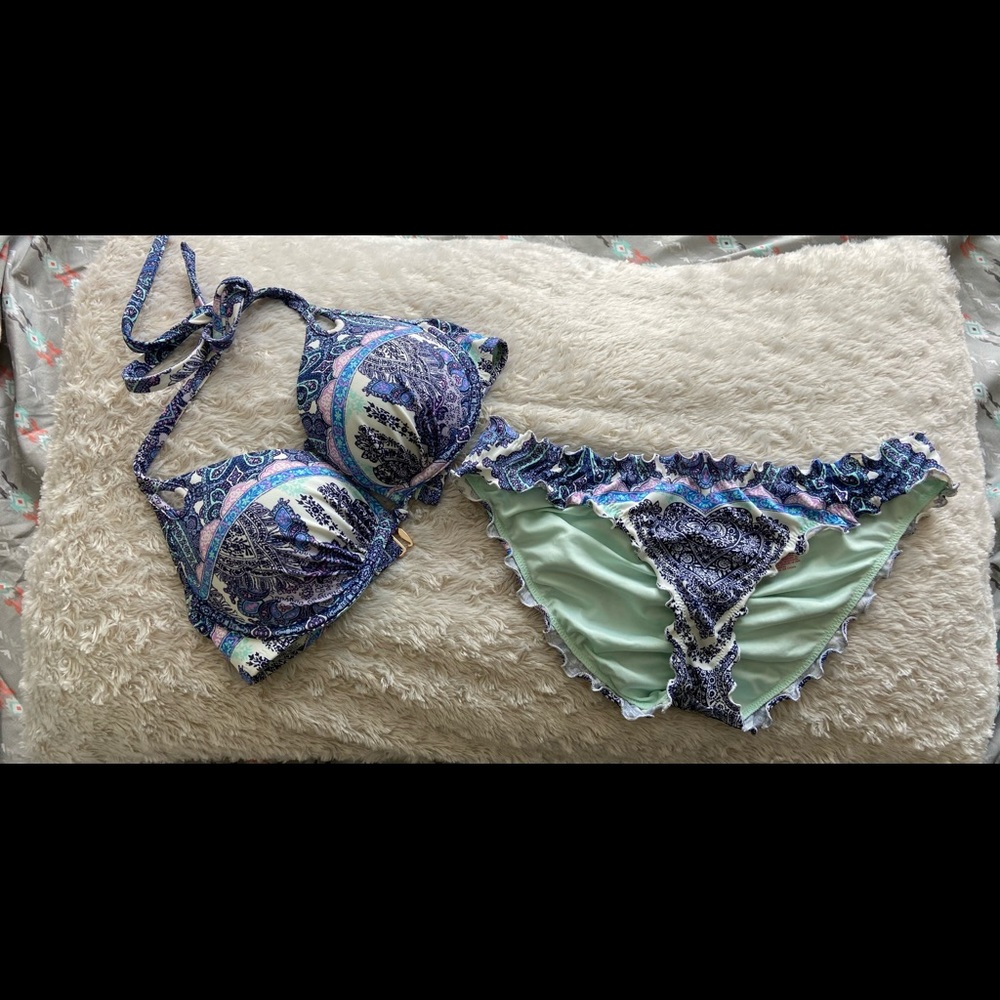 Victoria’s Secret 2 piece swim set